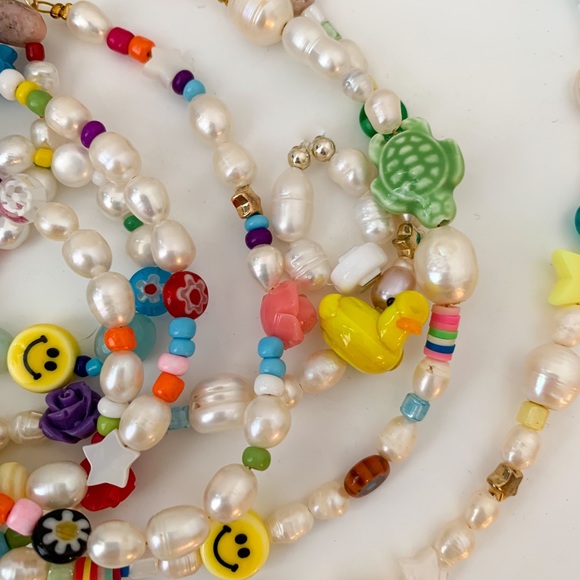 Friendship Bracelets / Mixed Bead Bracelet - Picture 3 of 8